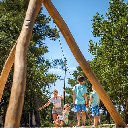 Valamar Amicor Resort Stari Grad  Εξωτερικό φωτογραφία