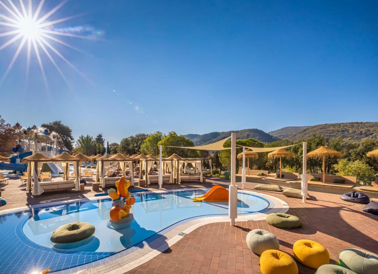 Valamar Amicor Resort Stari Grad  Εξωτερικό φωτογραφία