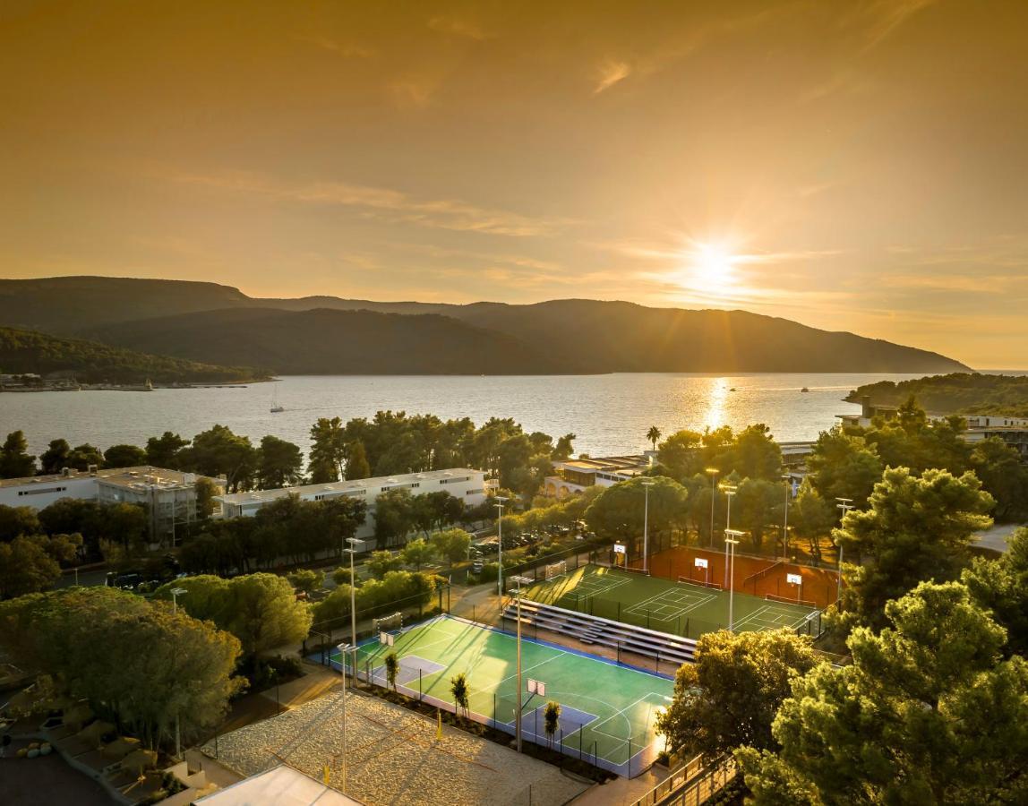 Valamar Amicor Resort Stari Grad  Εξωτερικό φωτογραφία