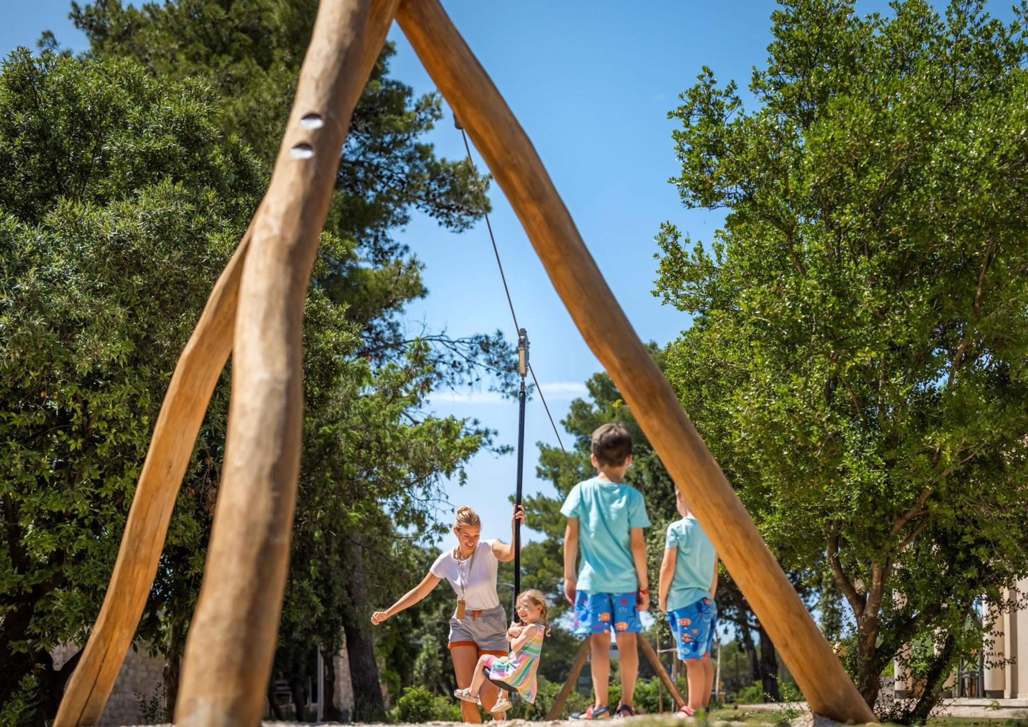Valamar Amicor Resort Stari Grad  Εξωτερικό φωτογραφία